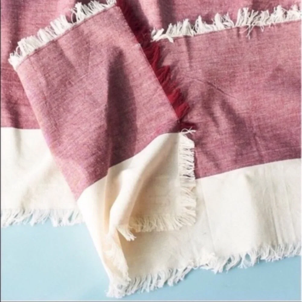 Pehr Designs Burgundy Wine & Cream Tablerunner NWT - Picture 2 of 7